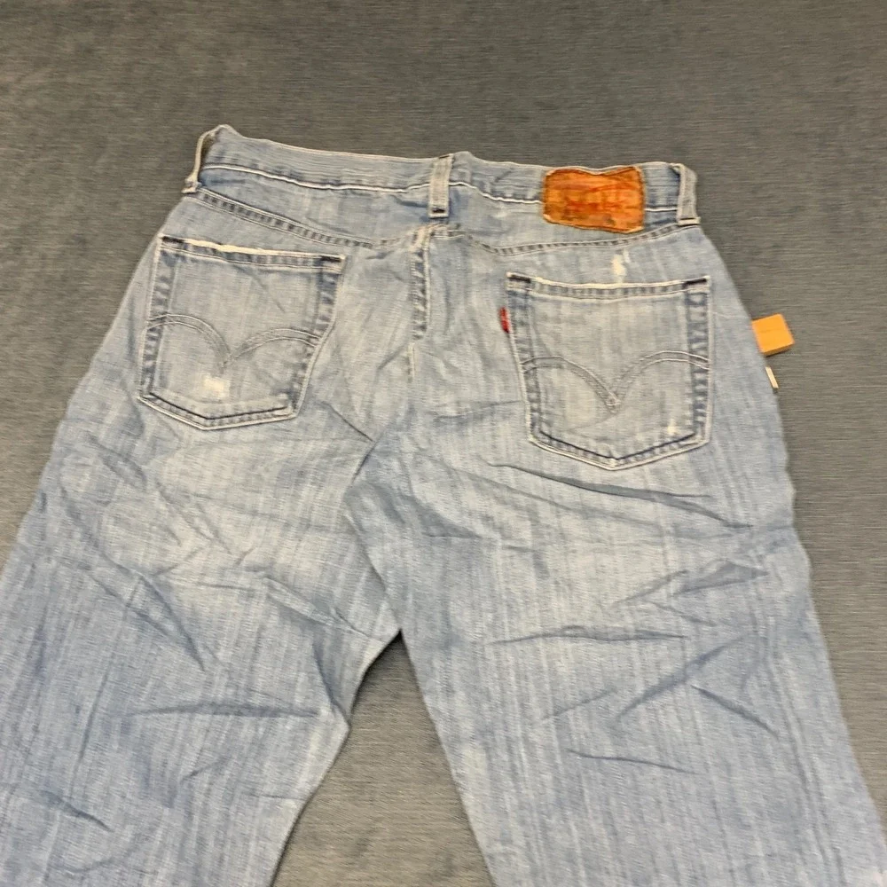 Levi's 514 Slim Straight Jean Men 30x32 Blue Denim Light Wash Distressed Pockets